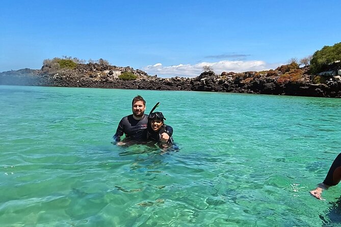 Full Day Tour Pinzon Island + La Fe/Las Palmas - Snorkeling & Fishing - Choosing between La Fe and Las Palmas