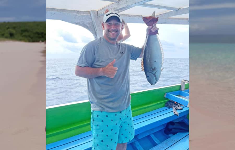 Gili Trawangan: Private Fishing Trip All Inclusive - Meeting at Sama Sama Reggae Bar