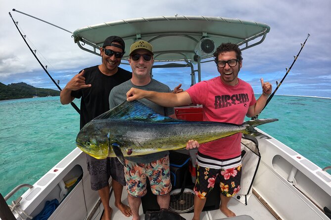 Half-day Big Fishing in Moorea on shared tour - The guide makes a difference