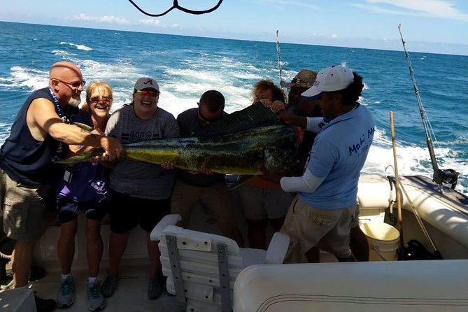 Half Day Big Game Fishing private charter - Four hours of fishing, with the shoreline still in sight