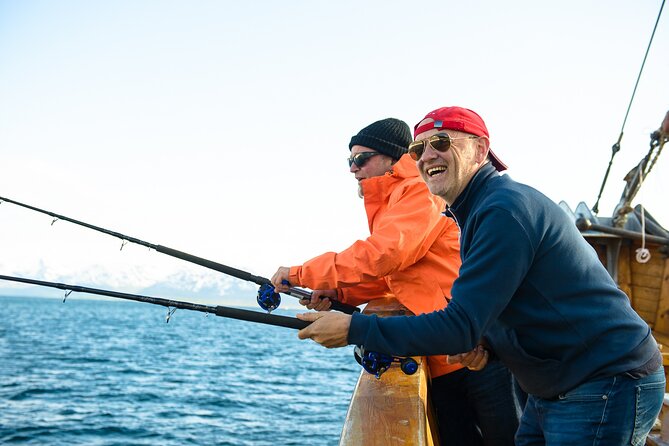 Half-Day Fishing & Fjord Cruise Adventure from Tromsø in Norway - Eating freshly caught cod on board