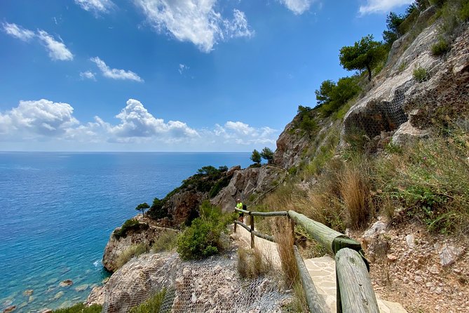 Hiking Cliffs & Old Fishing Trails around Moraira OFFICIAL GUIDE - The easier trail toward Cala del Moraig