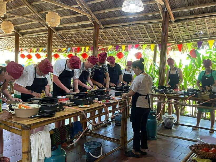 Hoi An: Cooking Class, Crab Fishing-Basket Boat, Market Tour - Key points at a glance