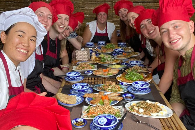 Hoi An Cooking Class(Local market,Basket Boat,Fishing & Cooking) - Start at the market, where the meal takes shape