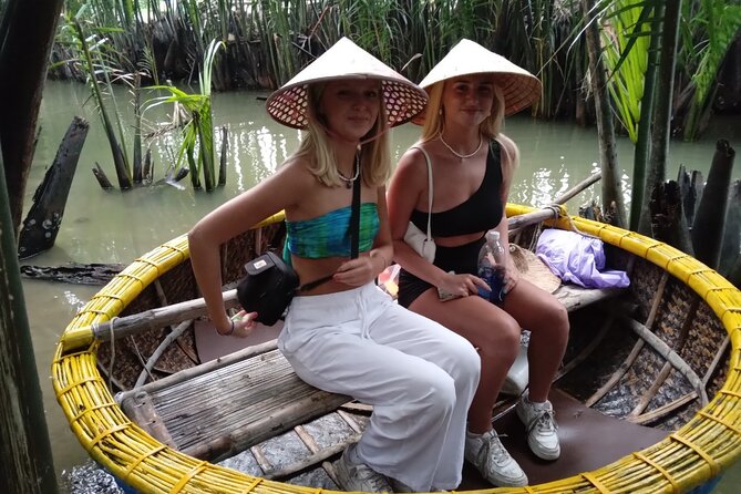 Hoi An Cooking Class(Market,BasketBoat Crabfishing&Cooking Class) - Crab fishing: a playful extra, not a seafood lesson