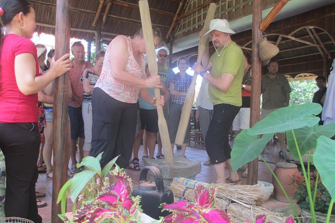 Hoi An Farming and Fishing life Experience Tour - From vegetable fields to the river