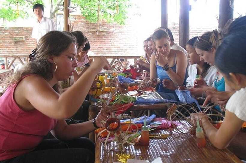 Hoi An Fishing Boat Tour/Ceramic-Lantern-Hand Fan-Cafe Class - Crafting a Lantern to Take Home