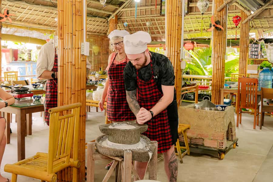 Hoi An: Market Experience with Optional Fishing and Cooking - How good is the $4 value?