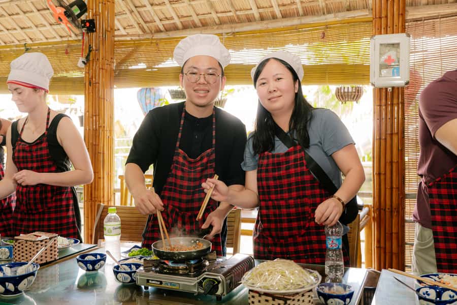 Hoi An: Market Experience with Optional Fishing and Cooking - Who should book this activity?