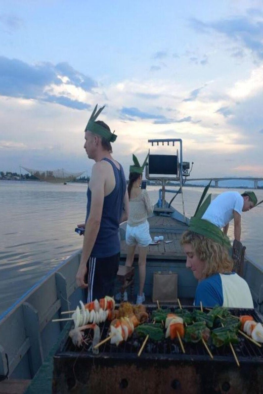 Hoi An: Sunset BBQ Fishing tour with Locals by Boat Cruise - Booking tips for a better sunset
