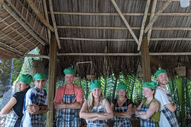 HoiAn:Making Lantern & Cooking Class-BasketBoat Ride,Crab fishing - Cooking for around two hours with Chef Tim