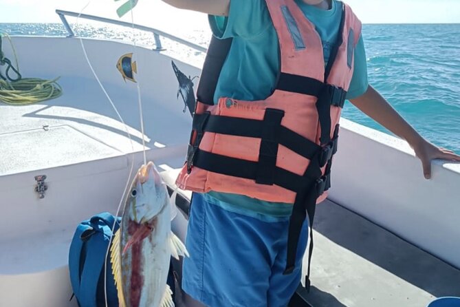 Holbox - Fishing & Snorkeling in Cabo Catoche with drinks & snack - What this Holbox boat trip is really about
