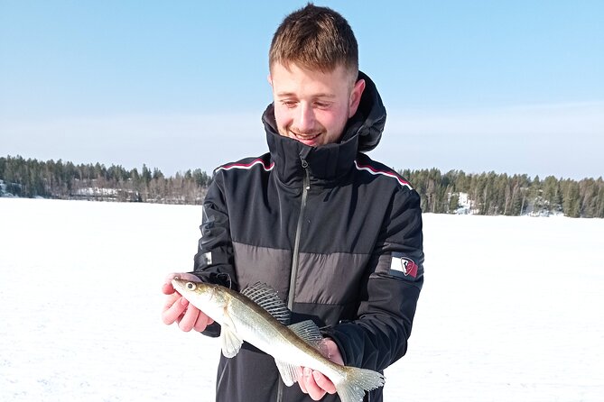 Ice fishing experience with Backpacker Helsinki Tour - Who should book this winter activity