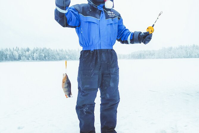 Ice Fishing Like a Finn, Apukka Adventures Rovaniemi - Cold-weather comfort is part of the price