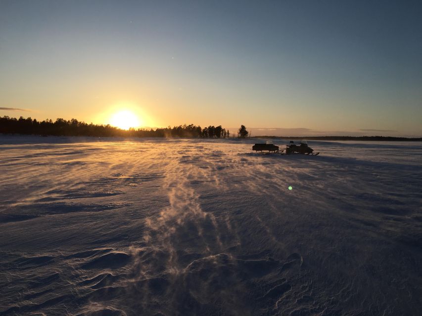 Icefishing and tasting in Lake Inari - The first 10 minutes: a snowmobile sleigh across the ice