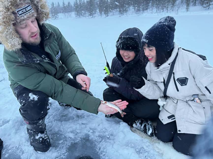 Ivalo: Ice Fishing trip to Lake Inari - Leaving Ivalo by sleigh for frozen Lake Inari