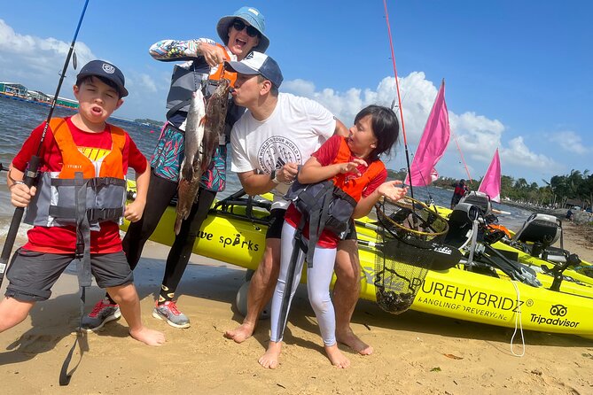 Kayak Fishing Tour in Singapore, Pasir Ris and Pulau Ubin Kelongs - Fishing from the kayak and jetties