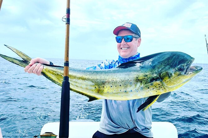 Kellyfish Cabo Sportfishing (Our bigger boat!) - Handling your catch after the trip