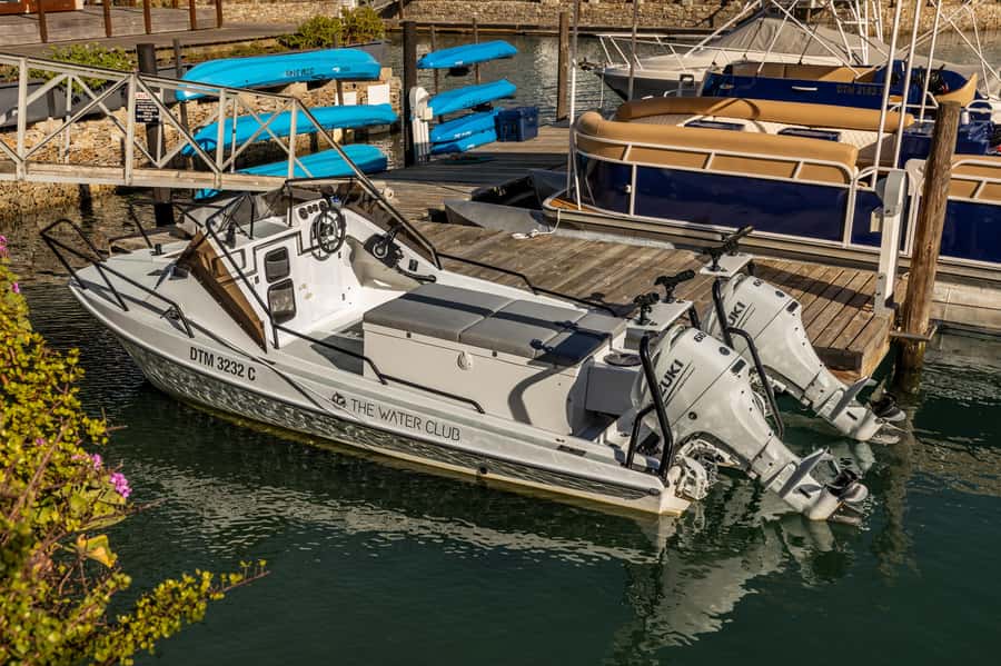 Knysna Lagoon Fishing Charter - A good fit for beginners and families