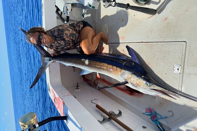 Kona - 5 Hours Private Fishing Charter in Kailua-Kona - The five things that define this Kona charter