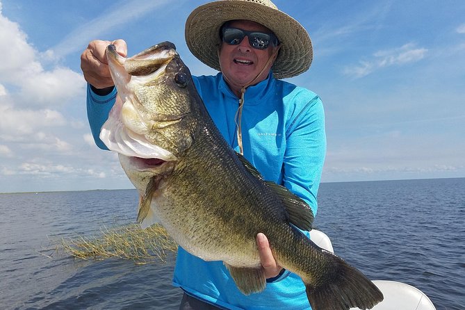 Lake Okeechobee Fishing Trips Near Palm Beach Florida - The no fish, no pay promise
