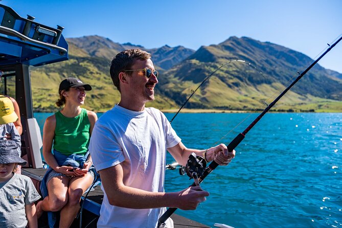 Lake Wānaka: 3 hour Fishing Adventure by Boat - Choosing morning, afternoon, or summer evening
