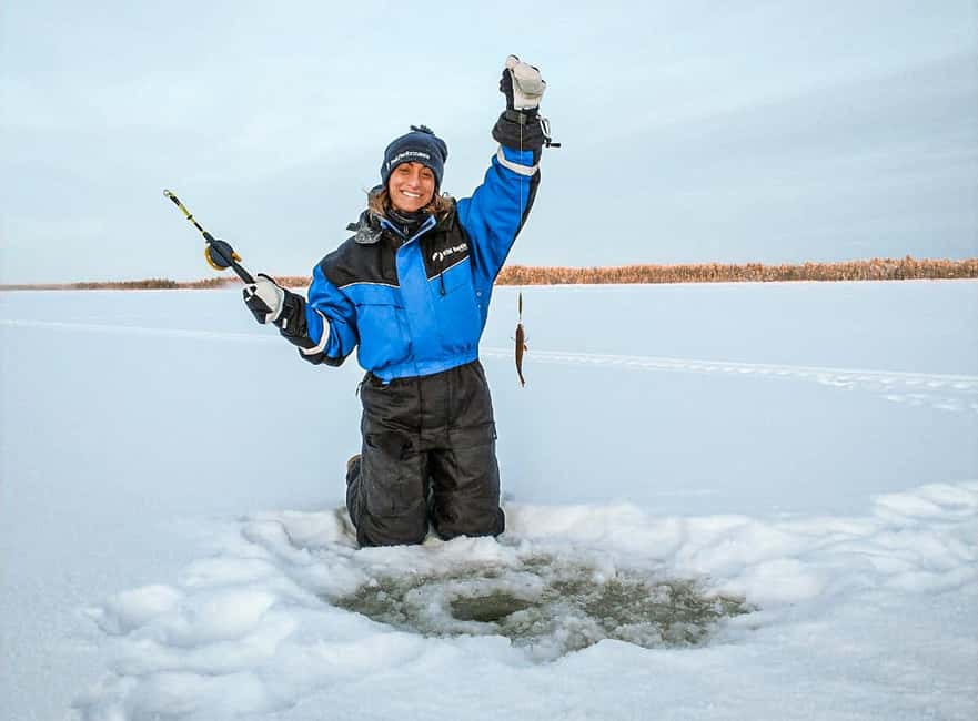 Levi: A fun Ice Fishing Experience in Levi, 3 HOURS - A quiet start outside Levi Tourist Information Centre
