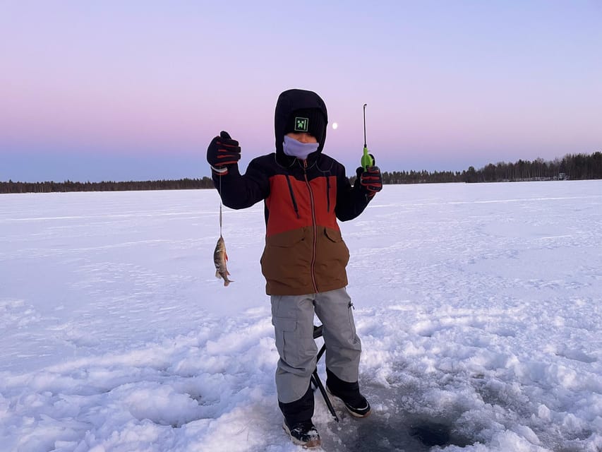 Levi: Ice Fishing Trip in a small group - Fishing for Finnish perch