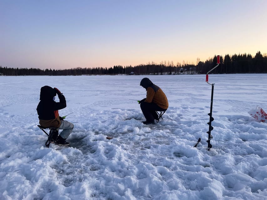 Levi: Ice Fishing Trip in a small group - Warm drinks, snacks, and the cold-weather reality