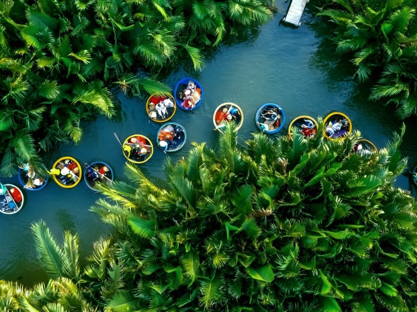 Local market, Basket boat, crab fishing & cooking class - A half-day that connects market food to the table