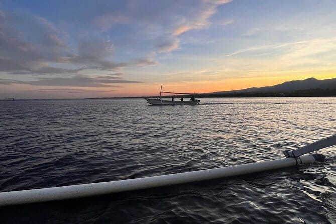 Mahi - Mahi Fishing Tour at North Bali Indonesia - Leaving Lovina Beach on a traditional jukung