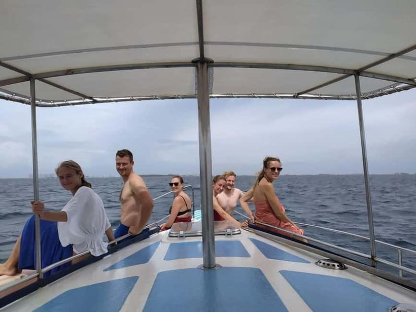 Maldives Sunset Fishing Trip: A Tranquil Angling Experience - Who will enjoy this most