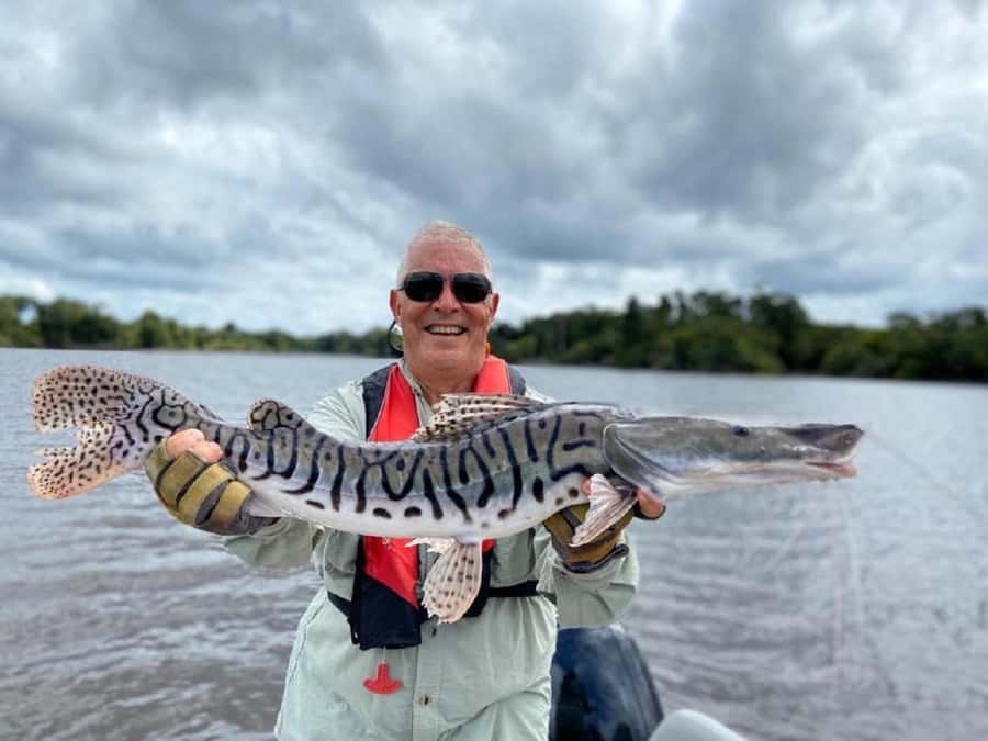 Manaus : A day of fishing on the Rio Negro - What the guides add to the day