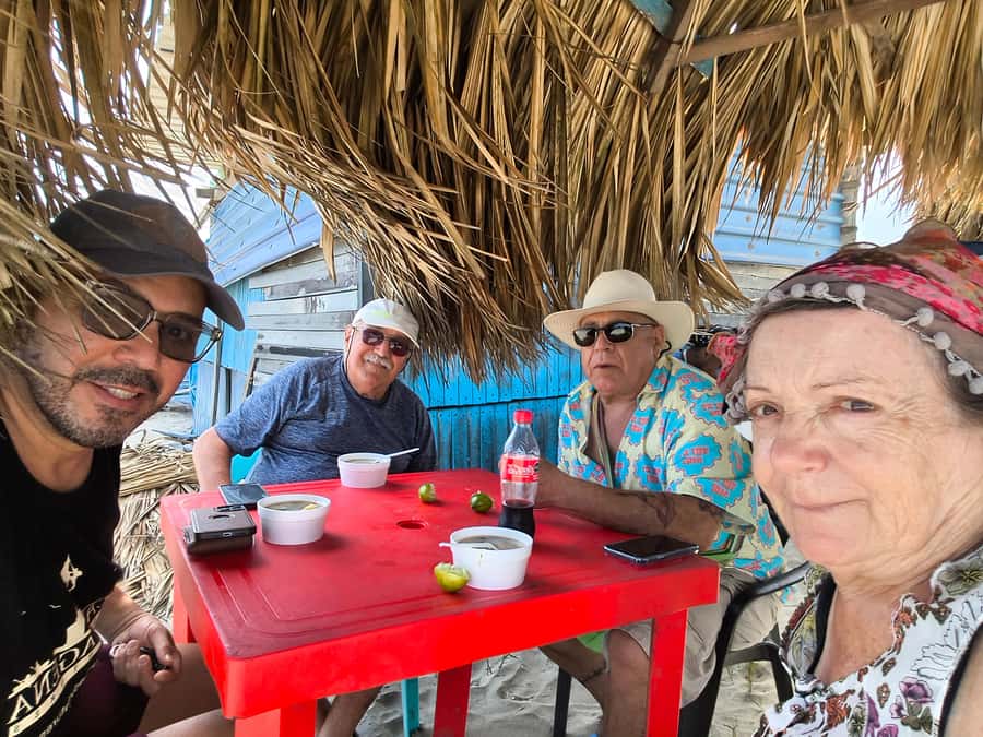Mangroves, cultural fishing, black heritage town and lunch - Getting from Crespo to the fishing village