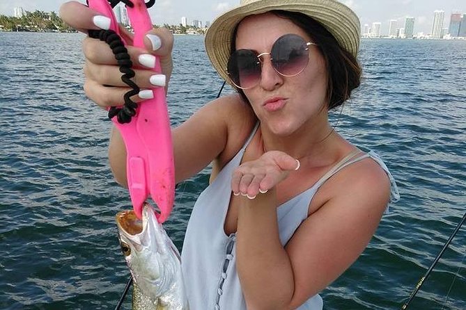 Miami Inshore Fishing Charters on Biscayne Bay - Families, beginners, and serious anglers