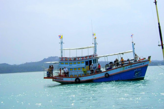 Mr. Tu Fishing Day Trip by Escort Boat from Koh Samui - The escort boat ride into the Gulf of Thailand