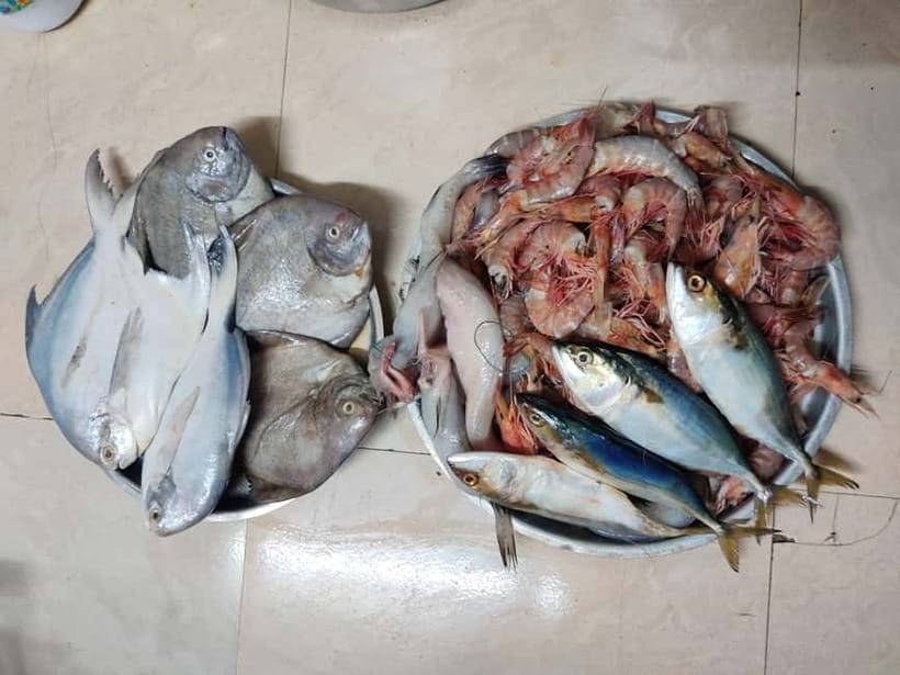 Mumbai Coastal Cooking: From Fishing Net to Flavourful Plate - Cooking Fish Curry in Kavitha’s Home