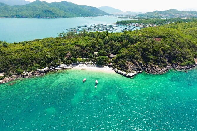 Nha Trang Bay Day Tour: Snorkeling, Fishing, BBQ Lunch & Relaxing - Hon Mun Marine Park and the current snorkeling rule