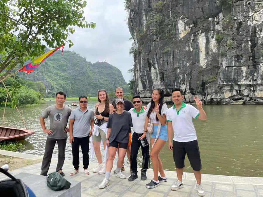 Ninh Binh Jeep Adventure: Temples, Lotus, Fishing & Cooking - Coi Khe Ancient Village and rural life