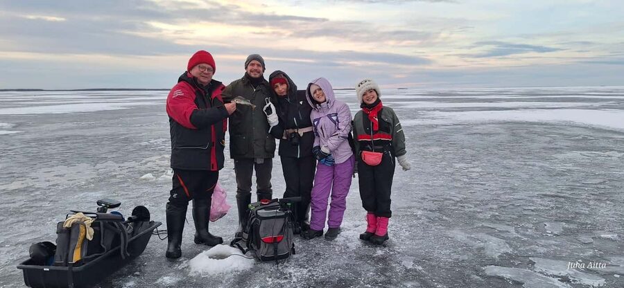Oulu: Arctic Sea Ice Fishing - The value of $116 for two hours