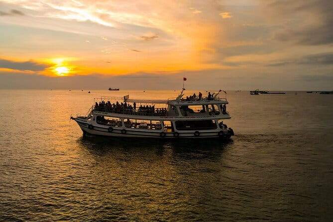 Phu Quoc Half-Day Tour with Sunset BBQ & Night Squid Fishing - The 5 p.m. boat ride and sunset