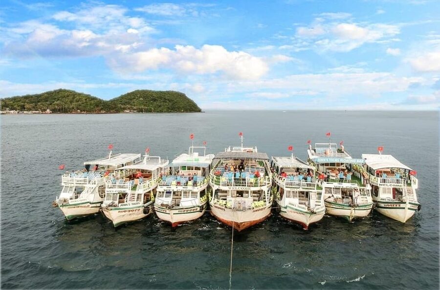 Phu Quoc: Snorkeling & Fishing in the South Island - Snorkeling at Xuong Island or Gam Ghi Island