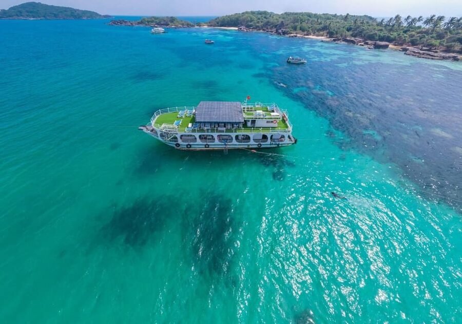 Phu Quoc: Snorkeling & Fishing in the South Island - Lunch onboard between the island stops
