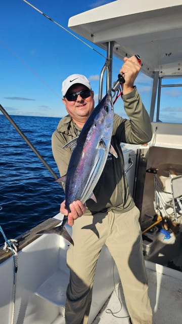 Ponta Delgada: 4-hour Half-Day Fishing Boat Trip Adventure - Two boats, two different ways to spend the morning
