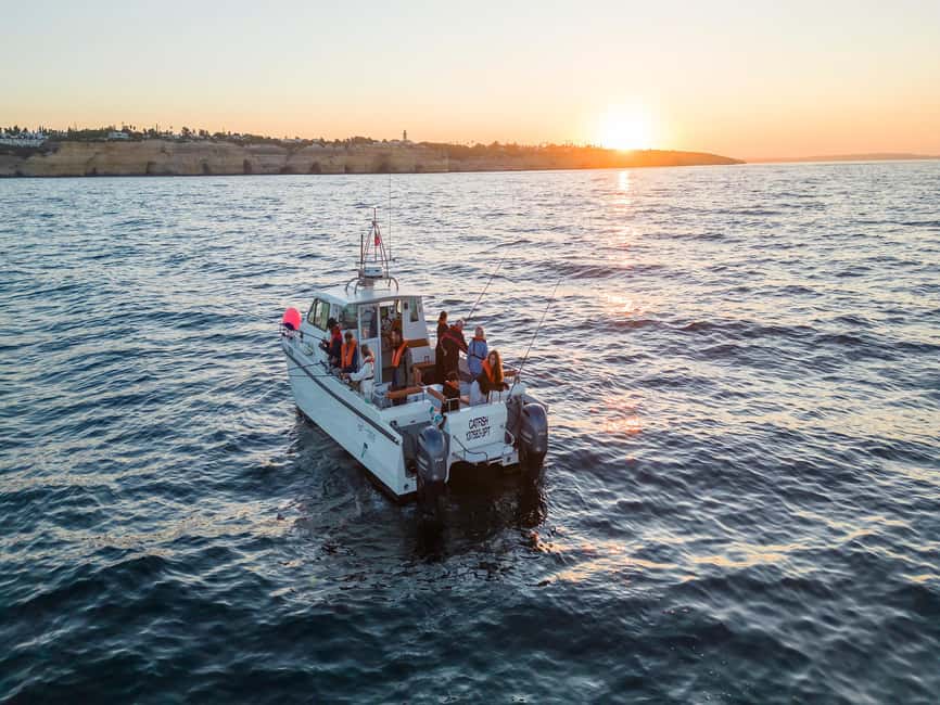 Portimão: Algarve Reef Fishing - Leaving Portimão with the fishing gear ready