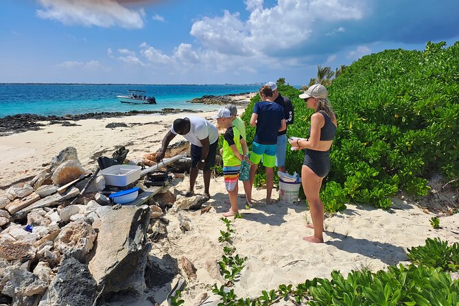 Private 4 hour Rose Island tour snorkeling fishing - Rose Island for swimming and sunbathing