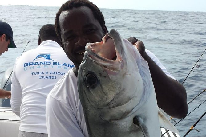 Private 6hr Deep Sea Fishing Charter on "Angler Management" - Captain Joseph and first mate Jeff