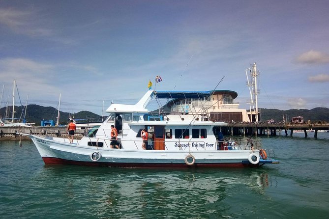 Private Boat Fishing TROLLING & SPINNING From Phuket - Racha Yai: the main island stop