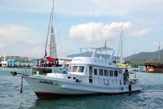 Private Boat Fishing TROLLING & SPINNING From Phuket - What the boat day is really like
