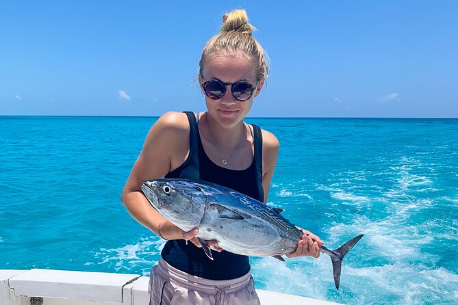 Private Deep Sea Fishing Tour in Isla Mujeres and Cancun - Is $889 a fair price for six people?